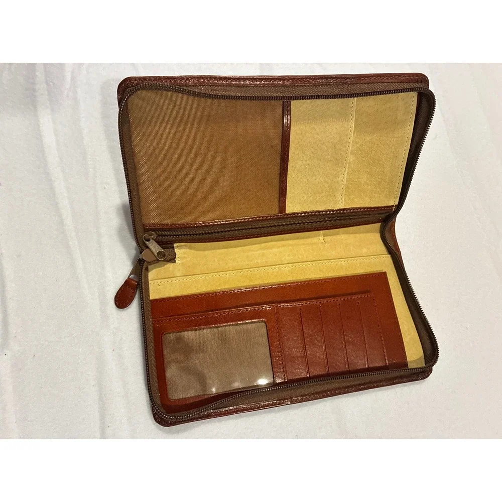 Toby Keiths I Love This Bar & Grill Leather Zip Around Travel Wallet Brown